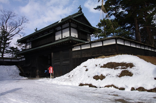 100201冬の弘前城 (2)