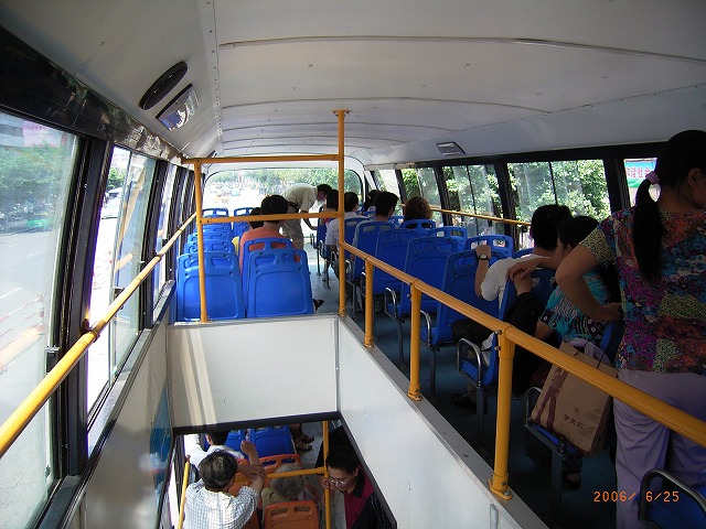 060625二階建てバス 003
